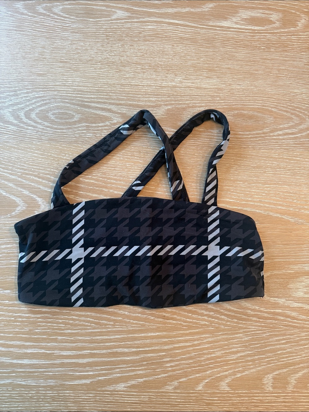 Plaid Cross-Strap Black Bandeau Sports Bra